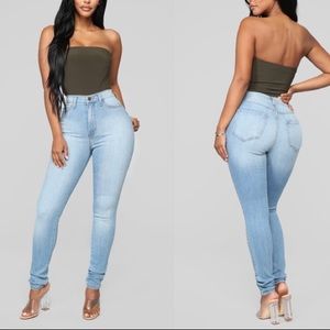 !! Fashion nova classic high waist skinny jeans !!
